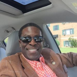 Meet your Posher, Reggie